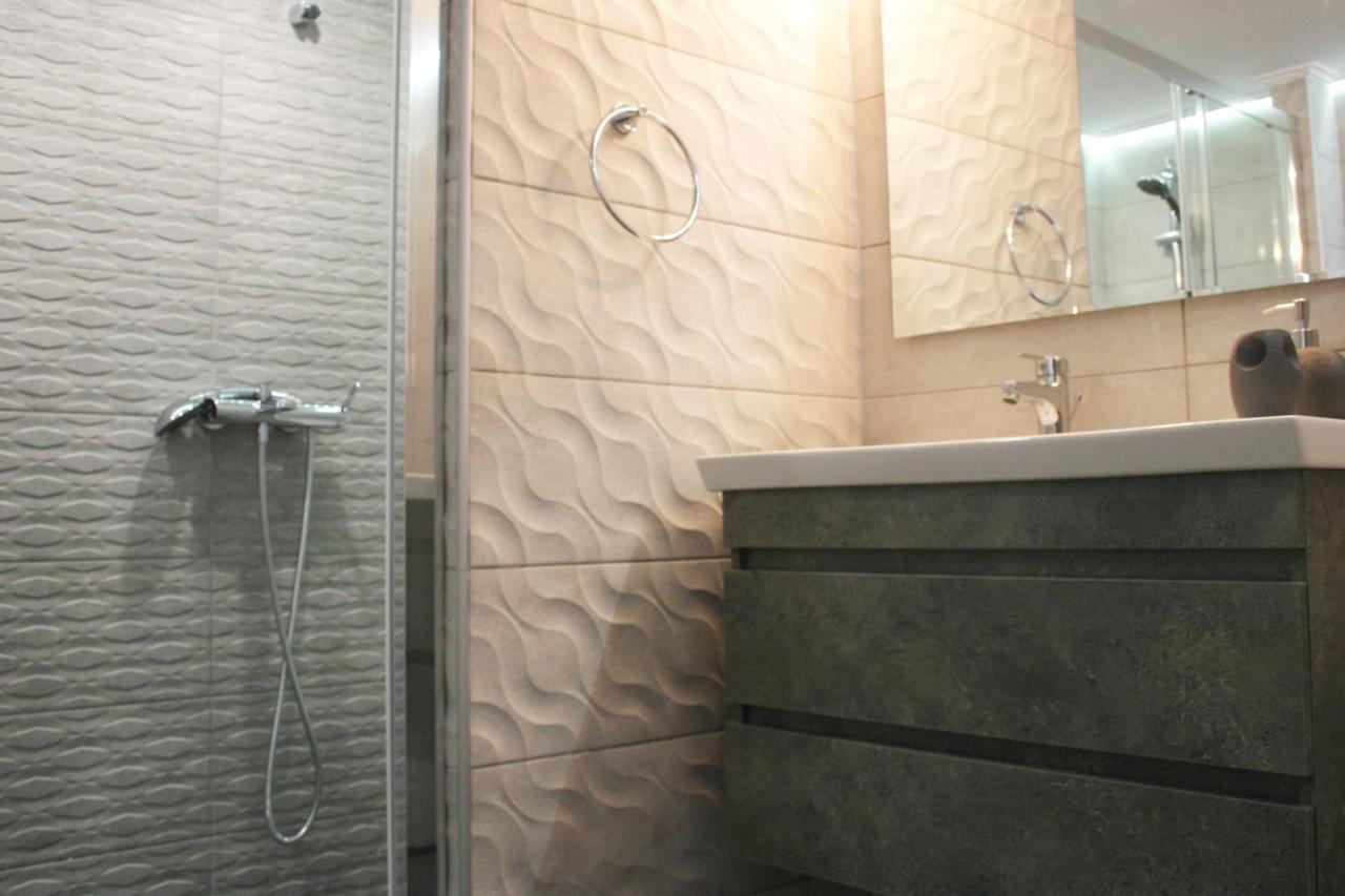 Socrates By Heloni Apartments Athènes Extérieur photo