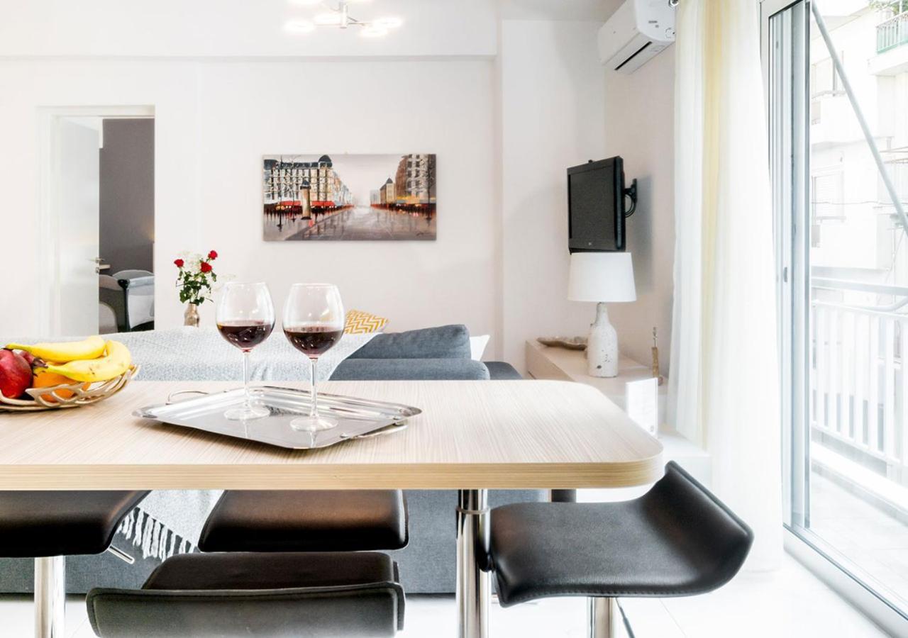 Socrates By Heloni Apartments Athènes Extérieur photo