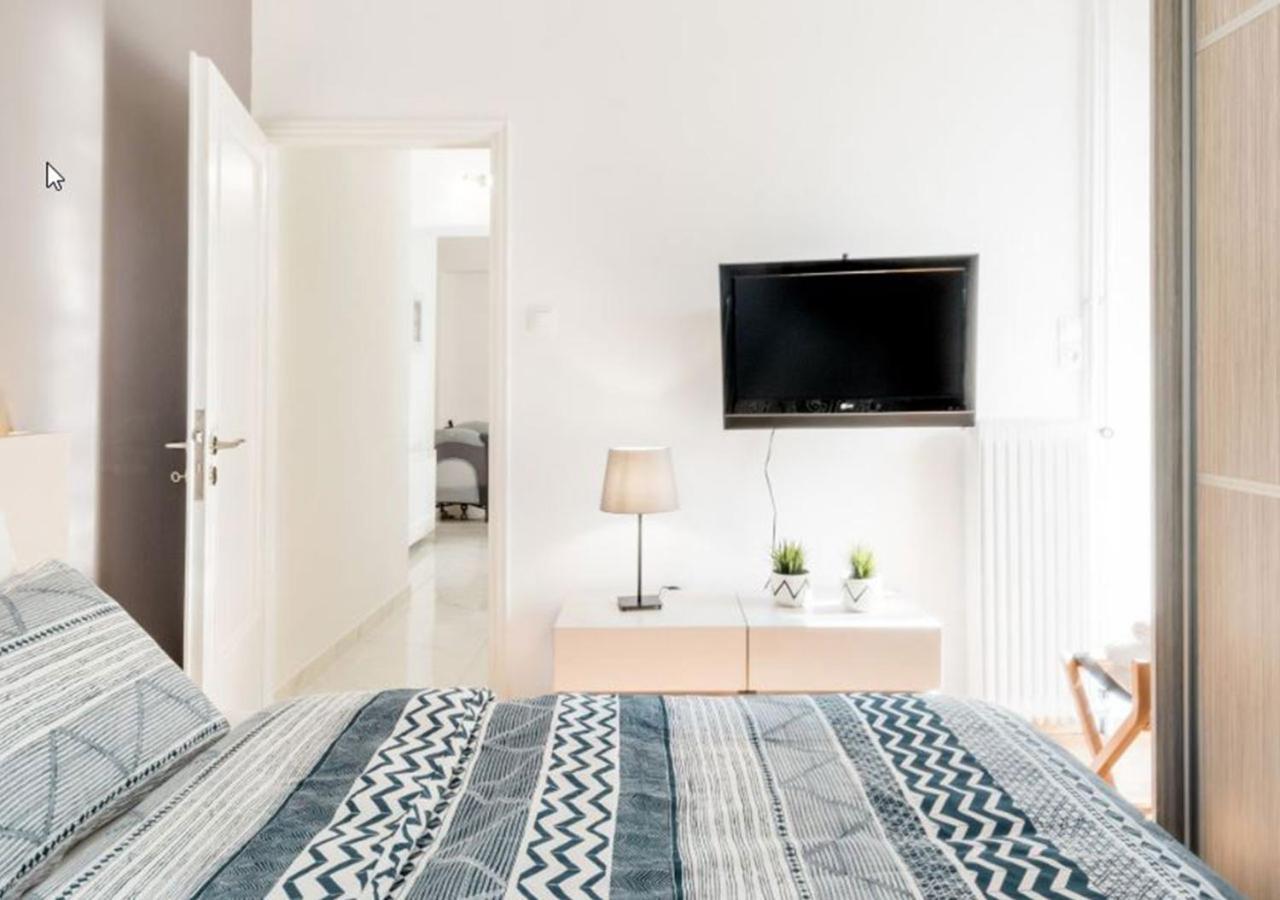 Socrates By Heloni Apartments Athènes Extérieur photo